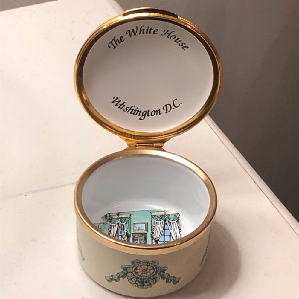 Mary Mclaughlin enamel trinket box - Picture 2 of 5